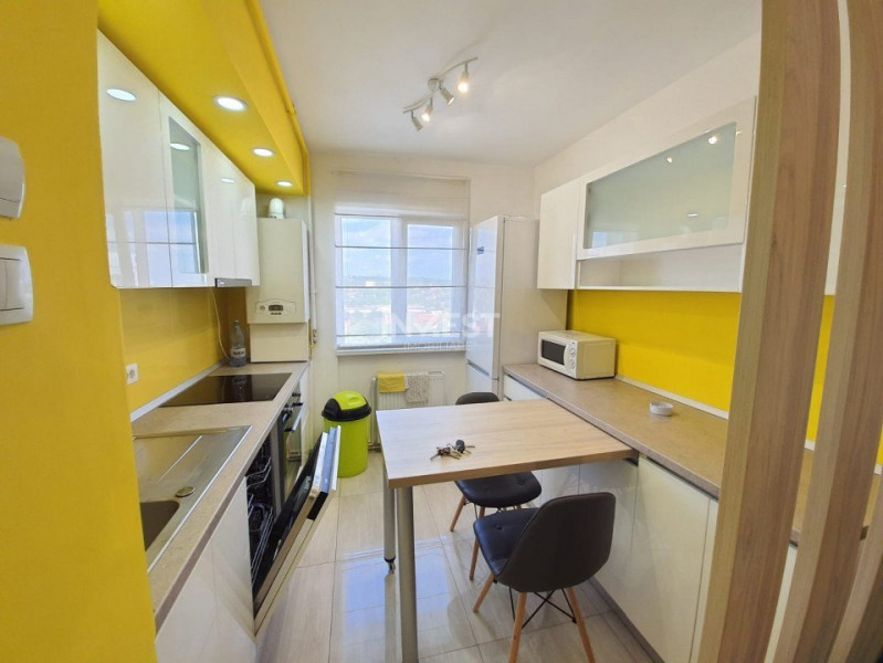Apartament 2 camere decomandat-Targu Cucu-centru-renovat