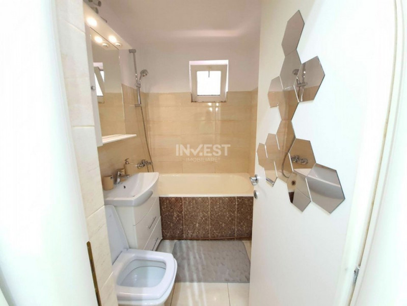 Apartament 2 camere decomandat-Targu Cucu-centru-renovat