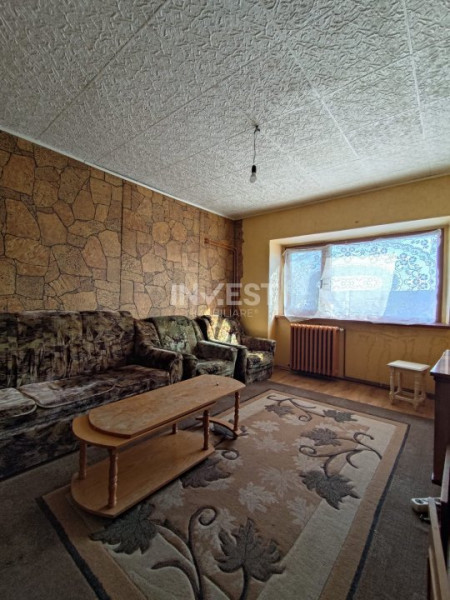 Apartament de vanzare, 3 camere, decomandat, zona Moara de Foc, Iasi