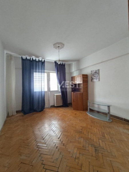 Apartament de vanzare, 3 camere, decomandat, zona Moara de Foc, Iasi