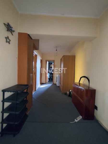 Apartament de vanzare, 3 camere, decomandat, zona Moara de Foc, Iasi