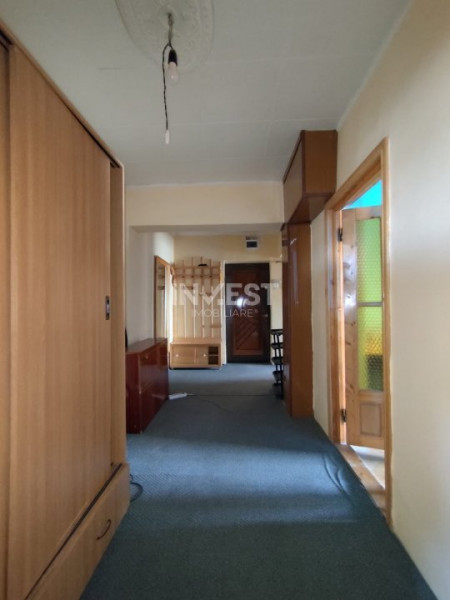 Apartament de vanzare, 3 camere, decomandat, zona Moara de Foc, Iasi