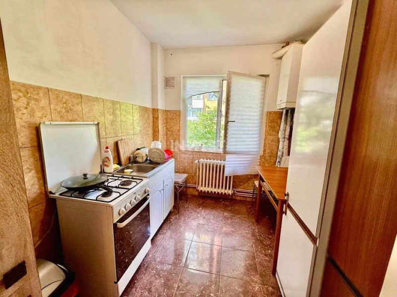 Apartament 2 camere - etajul 2 - Podu Roș, Liceul Racoviță