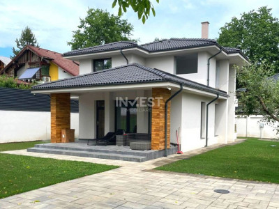 *Vilă Bucium-Vișan* - 650mp teren - *toate utilitățile*