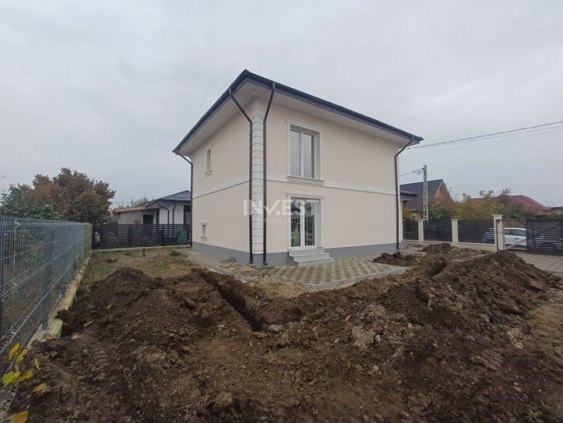 Casă Modernă cu 4 Camere – Miroslava, Locație Ideală!