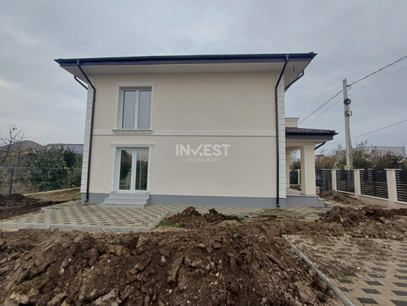 Casă Modernă cu 4 Camere – Miroslava, Locație Ideală!