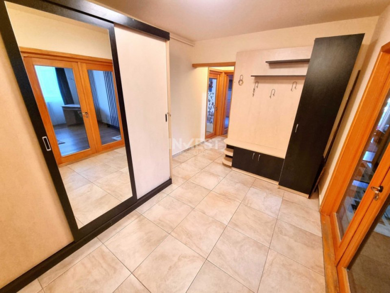 Apartament  de vanzare, 3 camere si 2 bai, zona Moara de Foc, Iasi