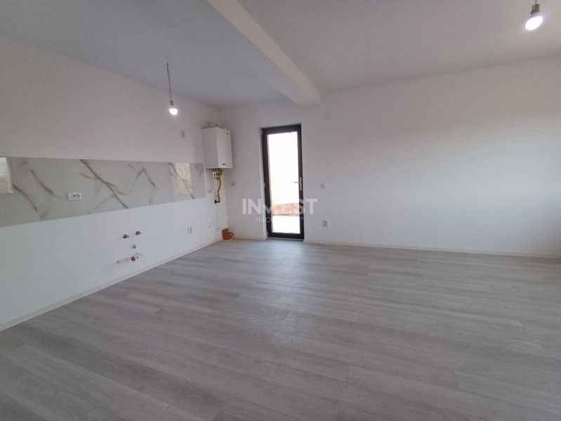 CASA CU 3 CAMERE , MIROSLAVA