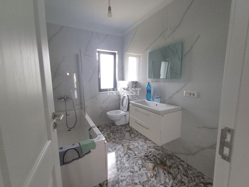 Casa individuala cu 4 camere , VALEA ADANCA