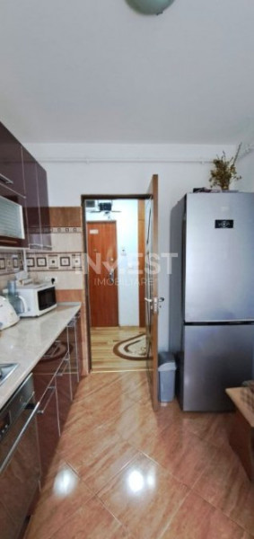 Apartament 2 camere - etaj intermediar - Podu Roș, Liceul Racoviță