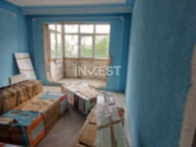 Zimbru- Apartamrnt 3 camere, etaj 1