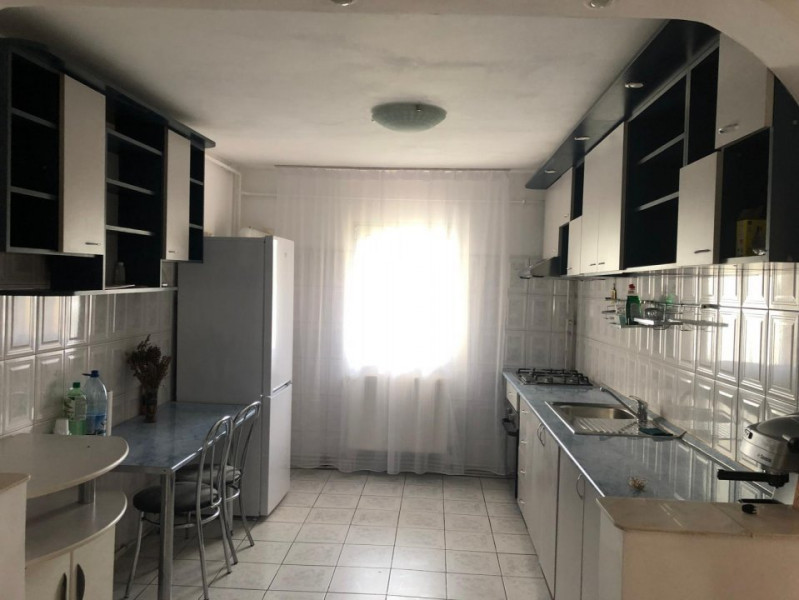 Apartament 4 Camere, etaj 2, 83 mp, mobilat-Frumoasa