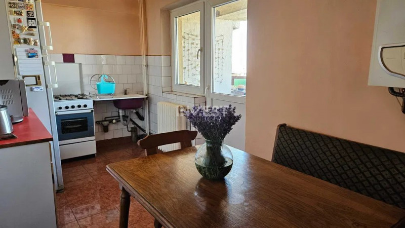 Rar pe piata! Apartament de vanzare, 3 camere si 2 bai, zona Gara, Iasi