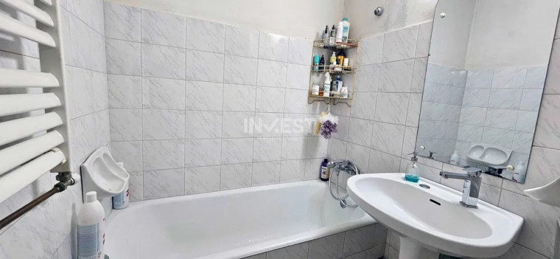 Rar pe piata! Apartament de vanzare, 3 camere si 2 bai, zona Gara, Iasi