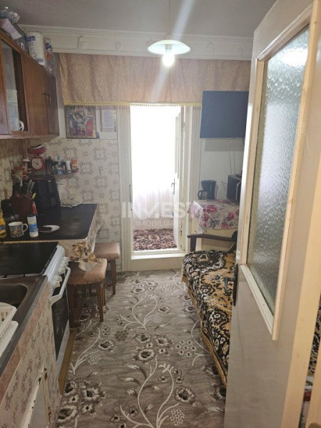 Apartament 2 camere decomandat - etaj intermediar - Baza 3