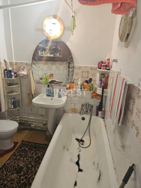 Apartament 2 camere decomandat - etaj intermediar - Baza 3