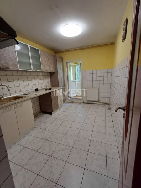 Apartament cu 3 camere de vanzare in Dacia- Liber, mutare imediata 