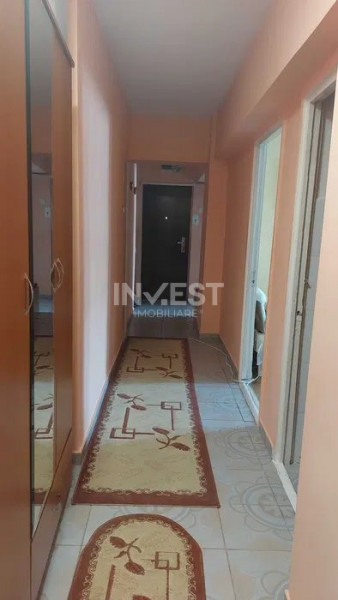 Apartament cu 4 camere de vanzare in Dacia 