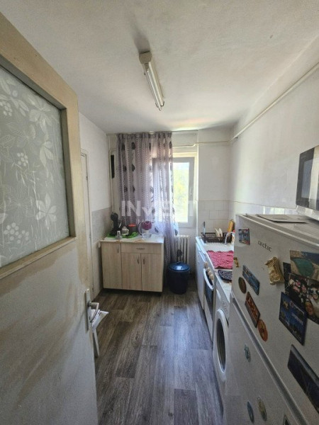 Apartament 2 camere - etajul 2 - bloc fără risc - rond Podu Roș 