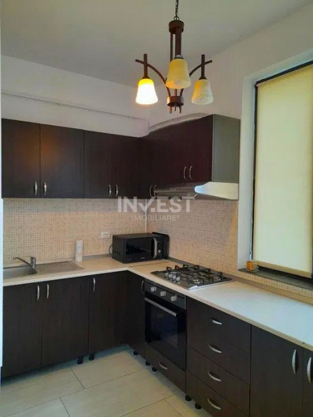 Apartament 2 camere-Centru-Targu Cucu-bloc 2010-etaj 1