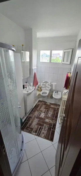 Apartament 3 camere - bloc fără risc - Podu Roș, Bld. Țuțora 