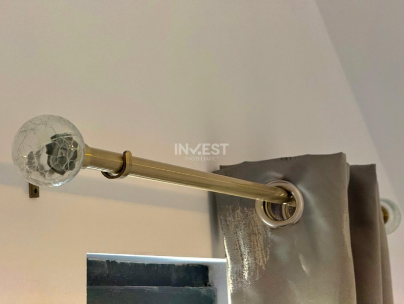 Vilă de vânzare cu design deosebit în cartierul Bucium