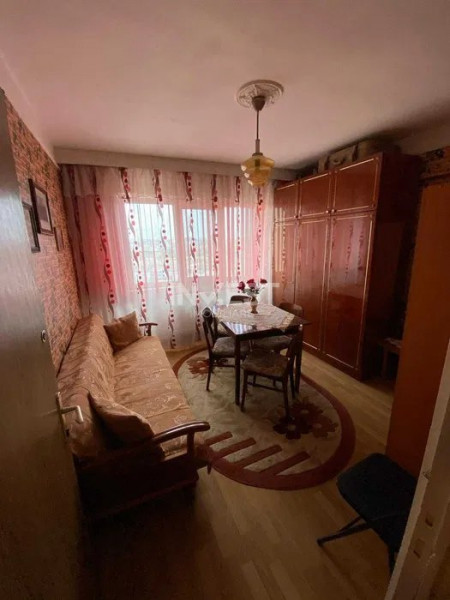 Apartament de vanzare cu 4 camere in zona Mircea cel Batran - 92mp 