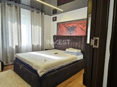 Apartament cu 3 camere de vanzare in zona Zimbru, renovat si mobilat 