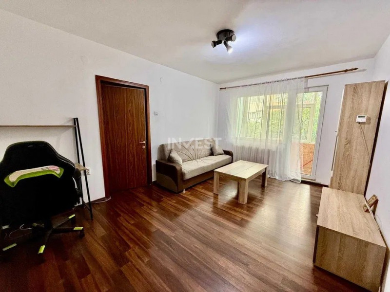 Apartament 2 camere - etajul 2 - Podu Roș, Liceul Racoviță