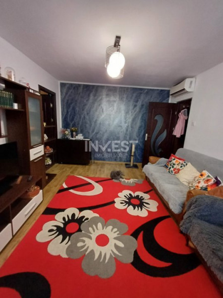 Apartament cu 3 camere de vanzare in zona Zimbru-Mobilat si utilat 