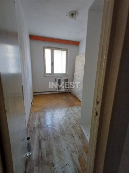 APARTAMENT CU 3 CAMERE , ETAJUL 1 , CARTIER ALEXANDRU CEL BUN