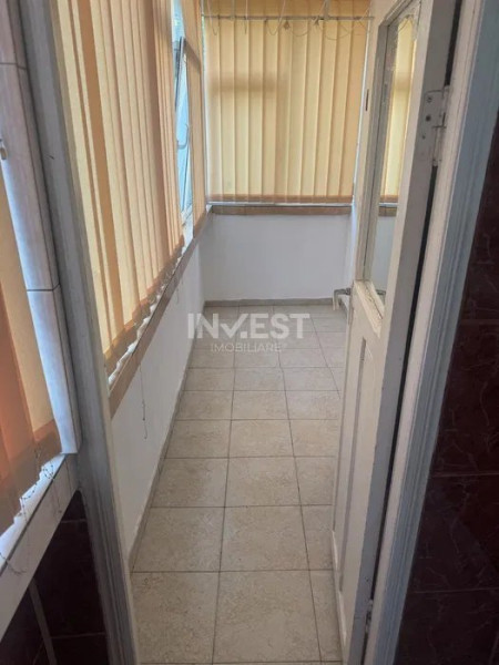 Apartament 2 camere, decomandat, Nicolina, etaj 1, Iasi