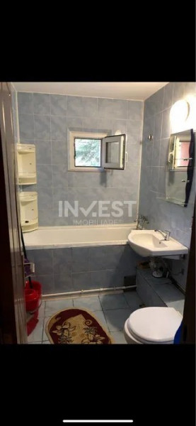 Apartament 2 camere, decomandat, Nicolina, etaj 1, Iasi