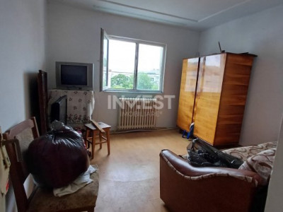 Dacia- Apartament cu 3 camere,2 bai- 80.000 euro 
