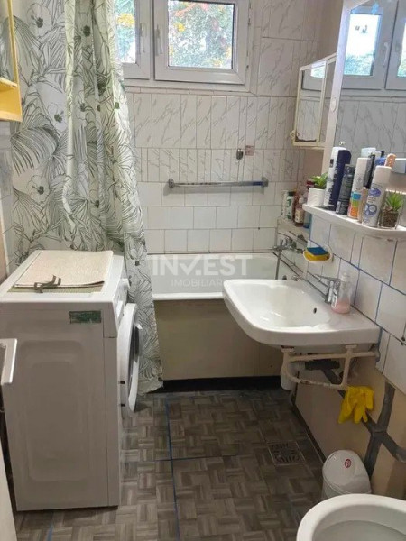 Apartament 2 camere - bloc fără risc - Podul de Piatră - 67.000 euro