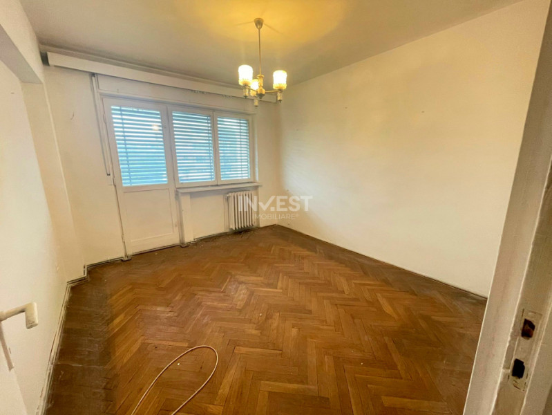 Apartament 3 camere decomandat - etaj 2 - Podu Ros