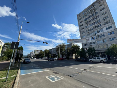 Apartament 3 camere decomandat - etaj 2 - Bulevardul Socola 