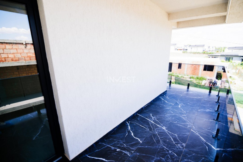 Duplex modern cu 3 dormitoare, 2 băi și terasă panoramică