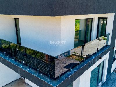 Duplex modern cu 3 dormitoare, 2 băi și terasă panoramică