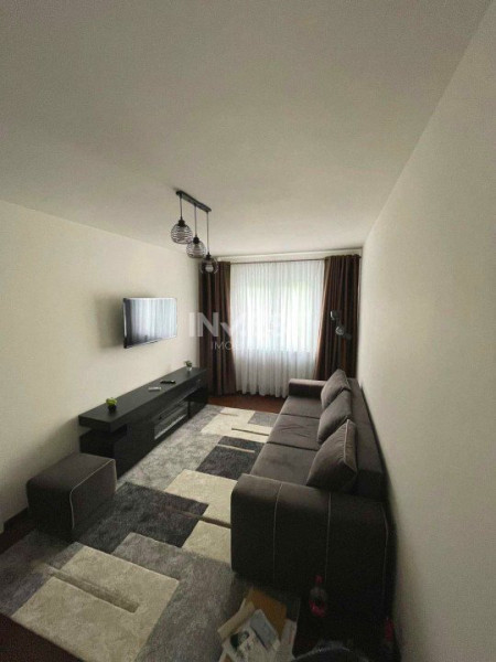 Apartament 2 camere renovat complet - etaj 3 - Podu Roș 
