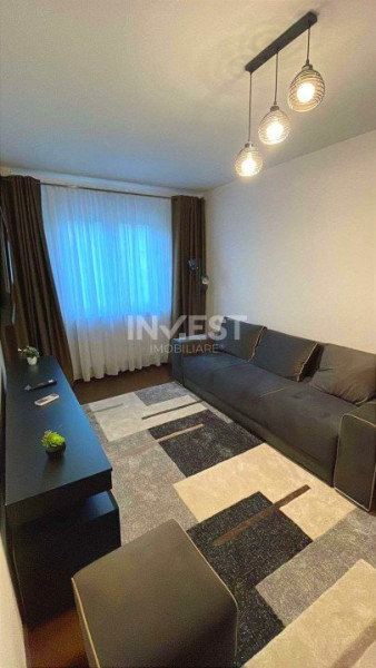Apartament 2 camere renovat complet - etaj 3 - Podu Roș 