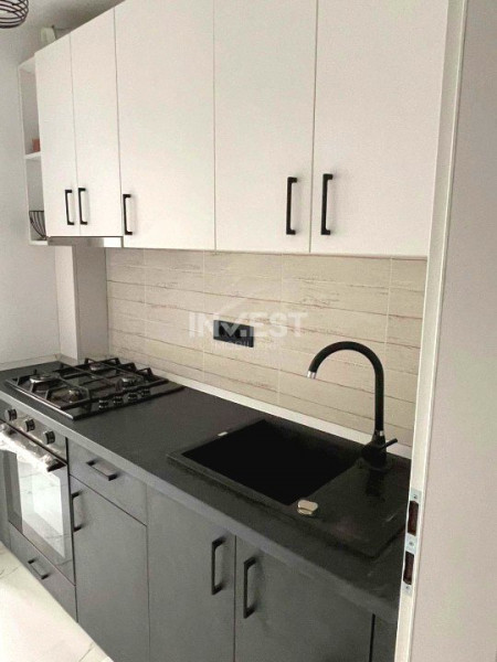Apartament 2 camere renovat complet - etaj 3 - Podu Roș 