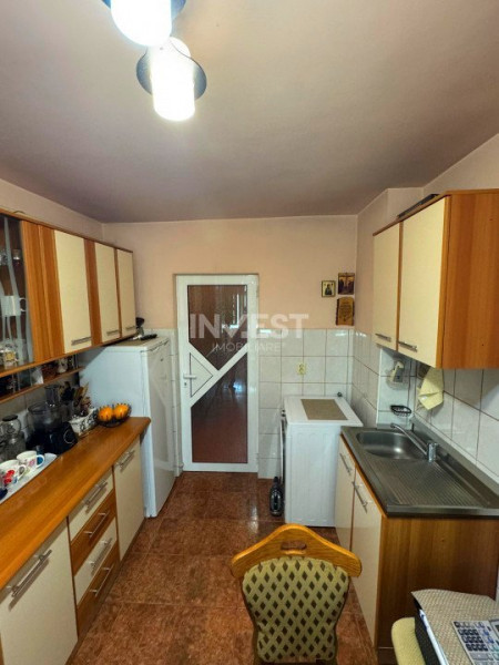 Apartament 3 camere-Metalurgie-Gradinari-etaj intermediar-bloc 1980