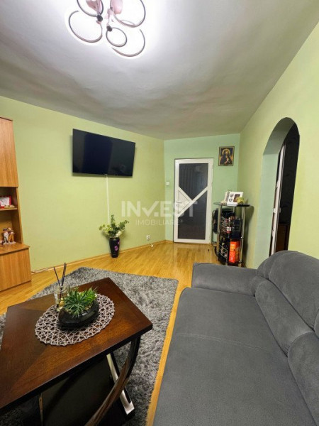 Apartament 3 camere-Metalurgie-Gradinari-etaj intermediar-bloc 1980