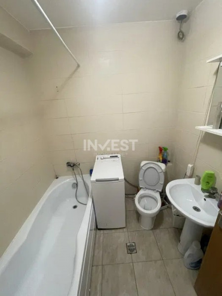 APARTAMENT CU O CAMERA , DECOMANDAT , CAPAT CUG