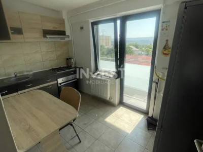 APARTAMENT CU O CAMERA , DECOMANDAT , CAPAT CUG