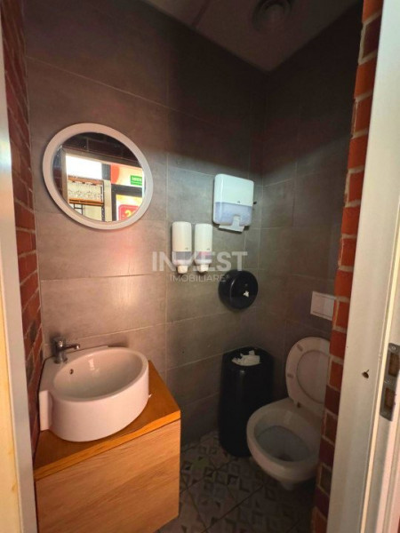 Spațiu comercial de închiriat – Podu Roș – Bulevardul Socola, Iași