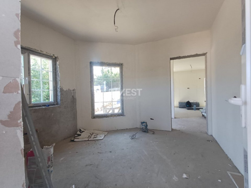 CASA INDIVIDUALA 4 CAMERE , VALEA ADANCA
