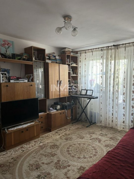 Apartament de vanzare 3 camere, zona Pacurari - Alpha Bank, Iasi