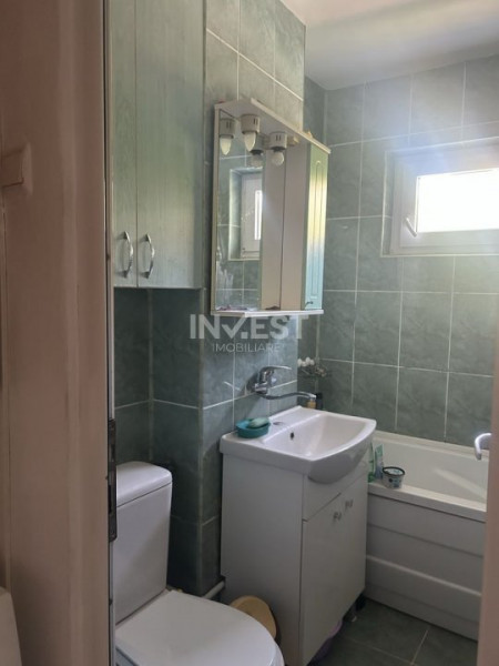 Apartament de vanzare 3 camere, zona Pacurari - Alpha Bank, Iasi